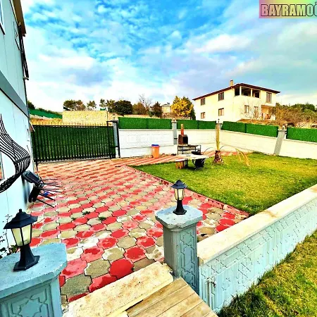 Havuz Olanagi Sunan Rahat Muestakil Bahceli Villa וילה Darıca