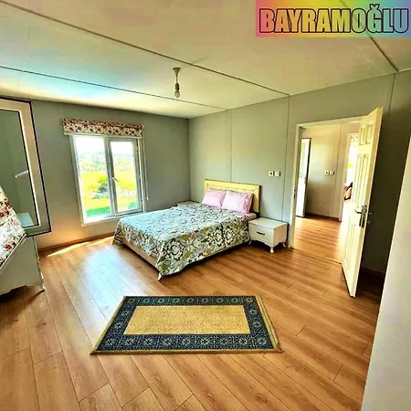 וילה Havuz Olanagi Sunan Rahat Muestakil Bahceli Villa *